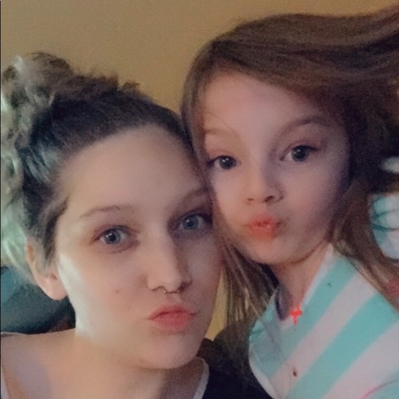 Meet your Posher, Heather - Picture 6 of 8